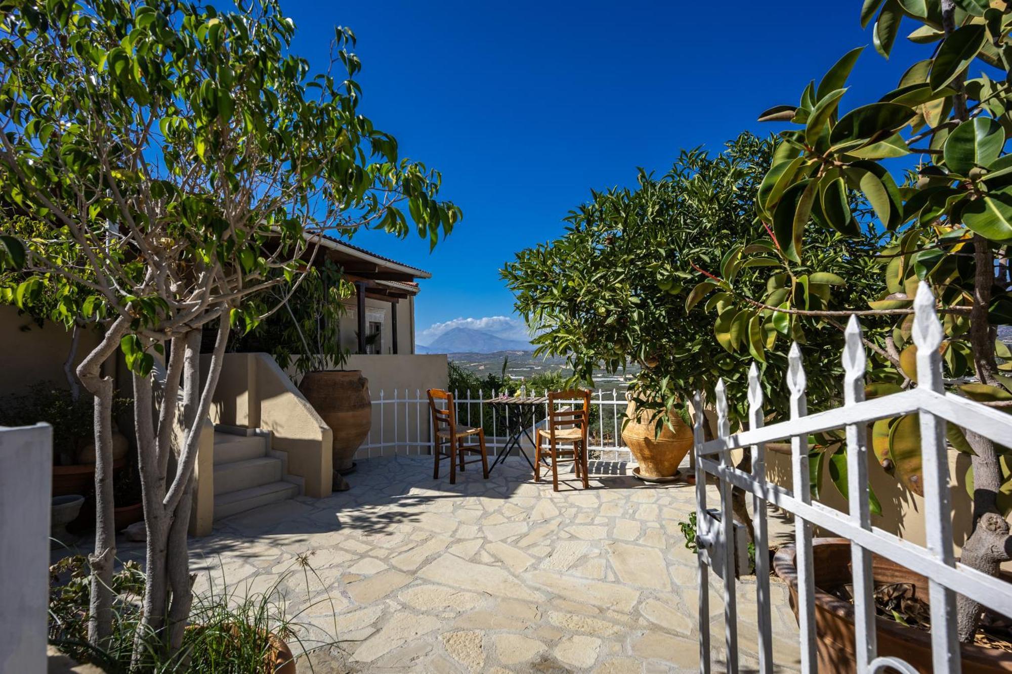 Serenity View - Traditional Village Apartment Kouses 외부 사진